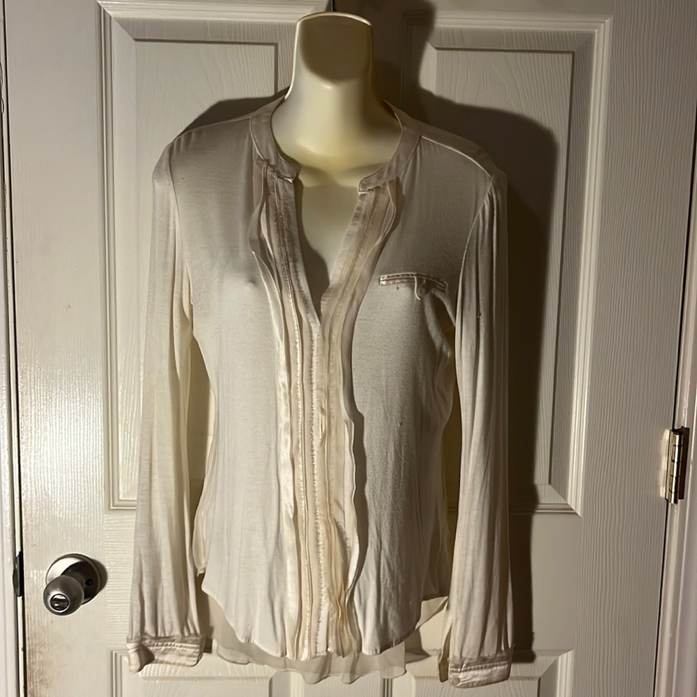 Bebe Cream blouse